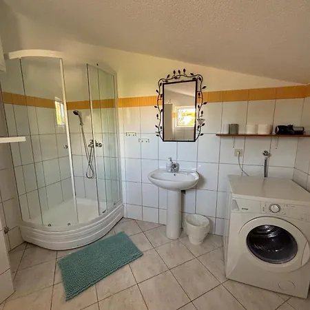 Apartment Galeb *
